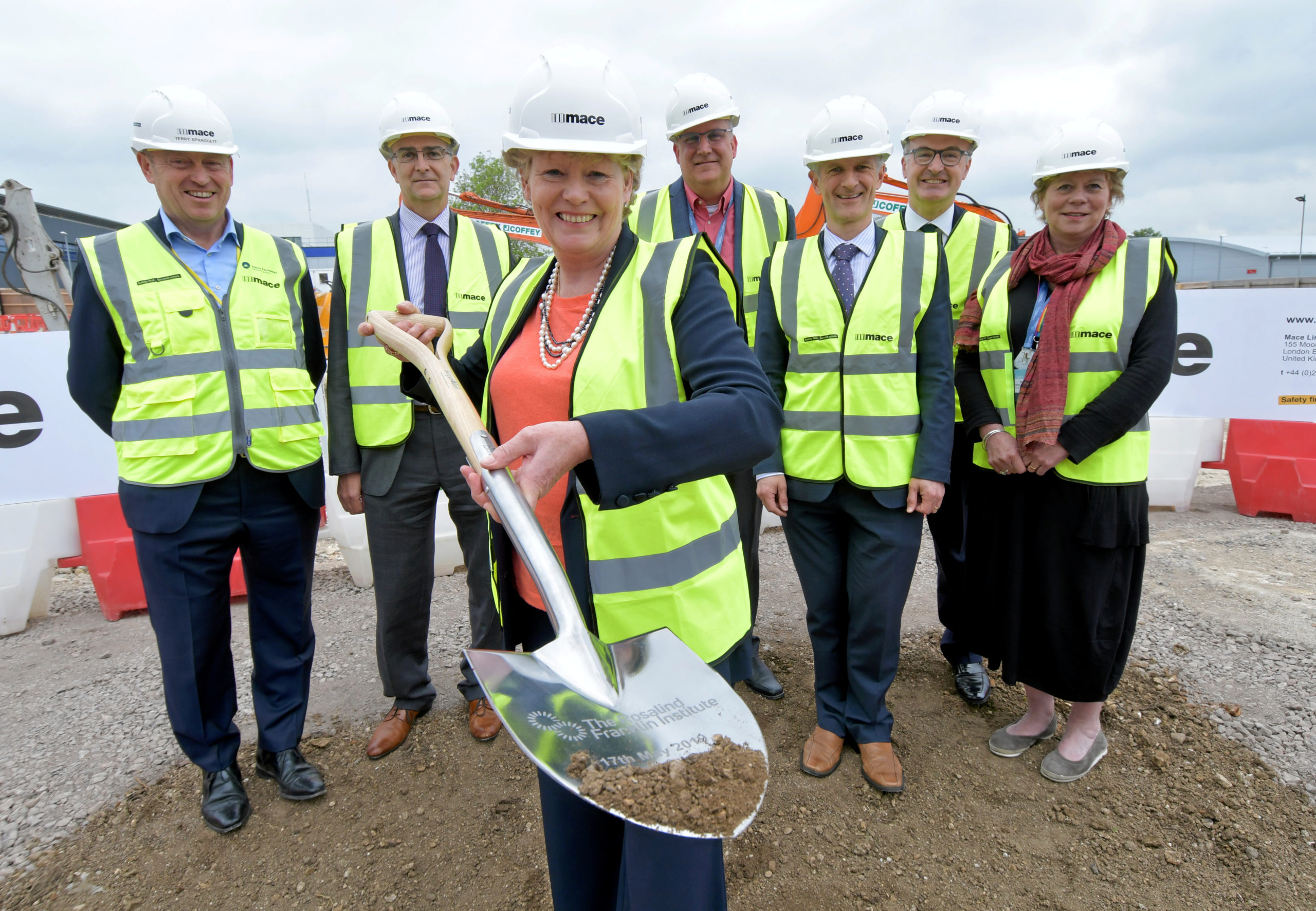 Dr Vivienne Cox breaks ground as work commences on £40 million Rosalind Franklin Institute building